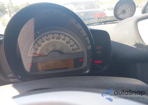 2013 Smart Fortwo Passion/Pure из США, поврежденный, VIN WMEEJ3BA3DK693314